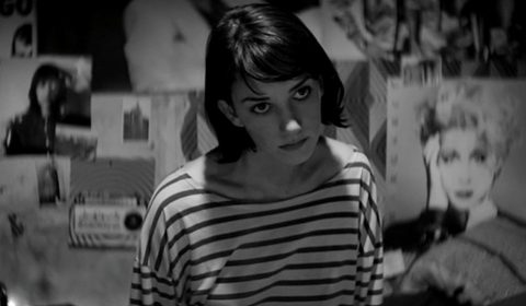 『ザ・ヴァンパイア ~残酷な牙を持つ少女~』(2014) - A Girl Walks Home Alone at Night